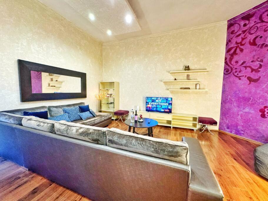 Ultra Central Apartment / 10 Ppl Будапешт Екстер'єр фото